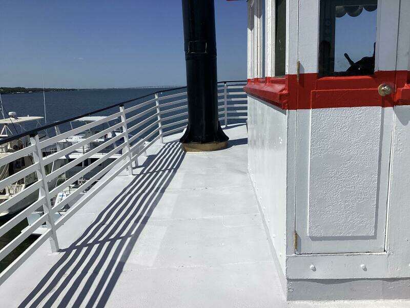 1984 Custom Vinette 99 Paddle Wheel