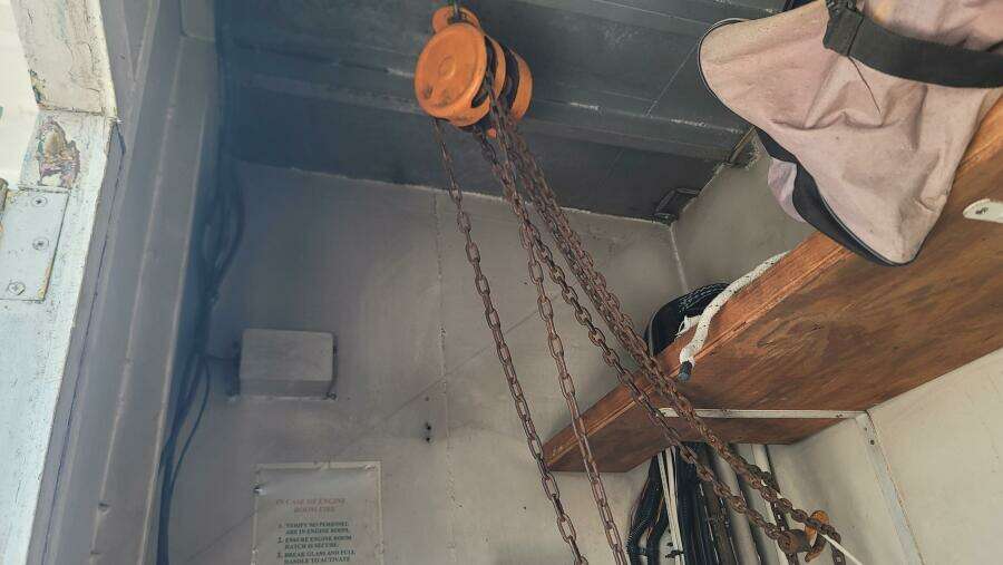 1984 Custom Vinette 99 Paddle Wheel