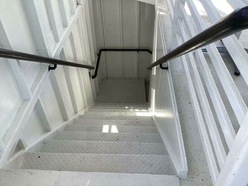 1984 Custom Vinette 99 Paddle Wheel