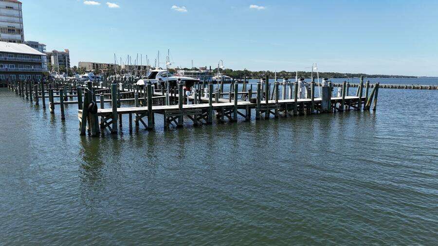 1984 Custom Vinette 99 Paddle Wheel