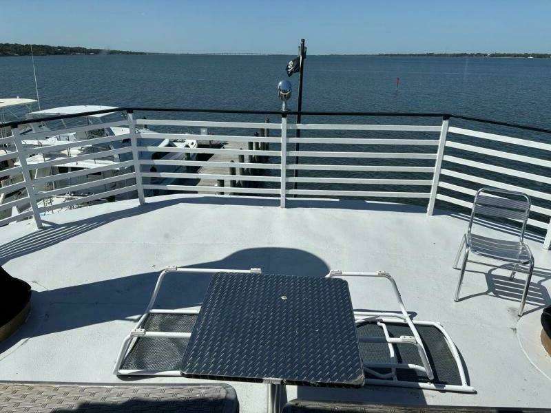 1984 Custom Vinette 99 Paddle Wheel