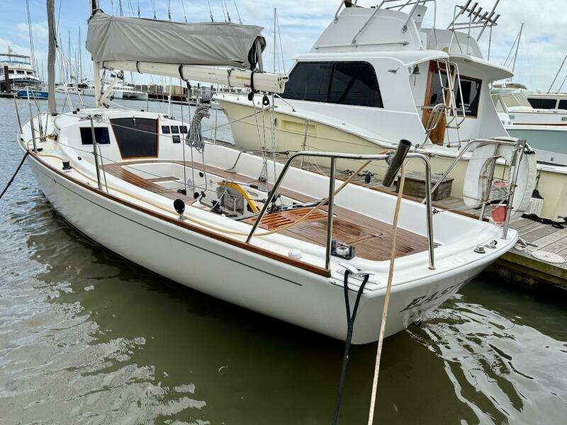 2009 e Sailing Yachts e Sailing Yachts e33