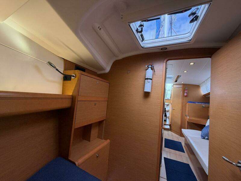 2018 Jeanneau Sun Odyssey 389