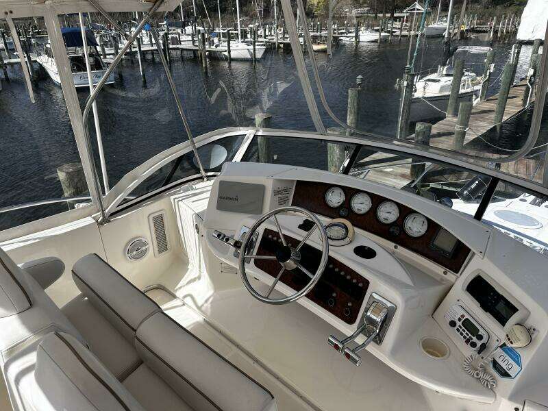 2005 Silverton 35 Motor Yacht