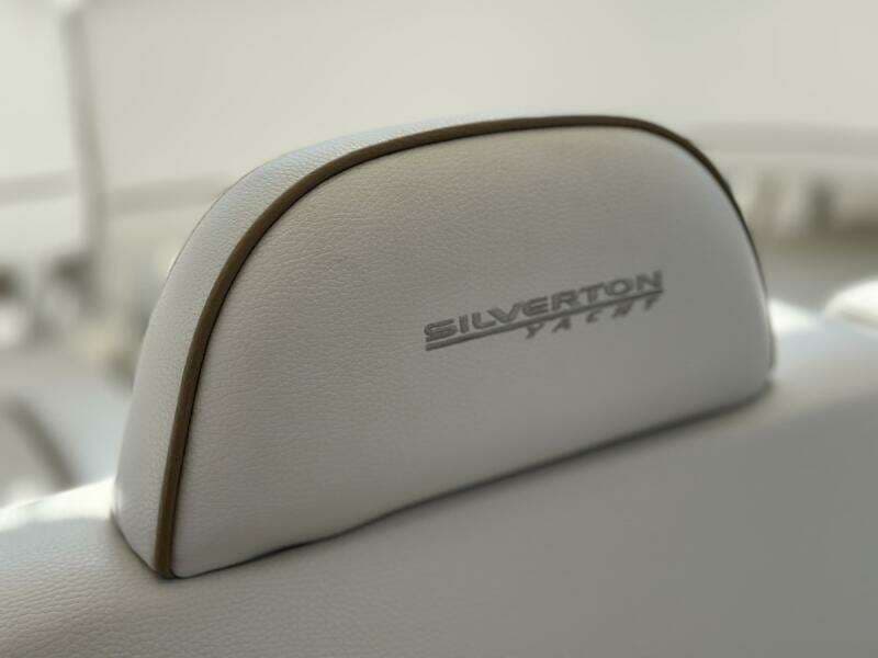 2005 Silverton 35 Motor Yacht