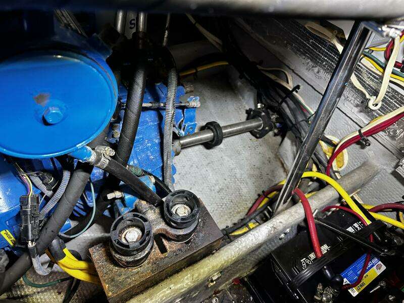 2005 Silverton 35 Motor Yacht