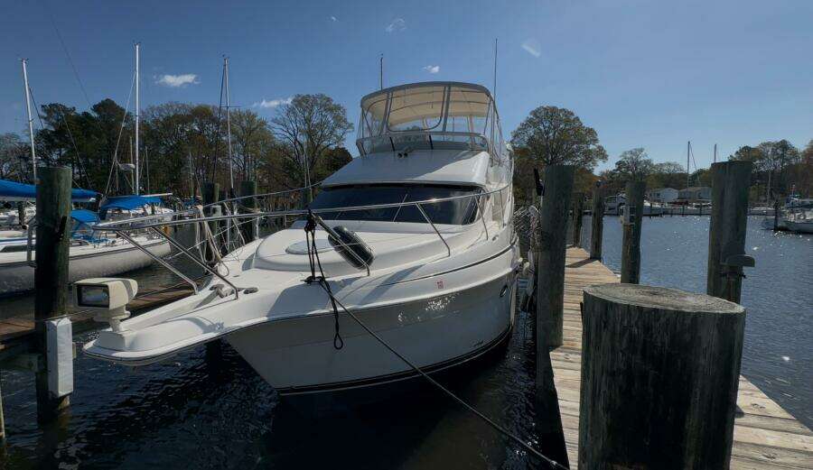 2005 Silverton 35 Motor Yacht