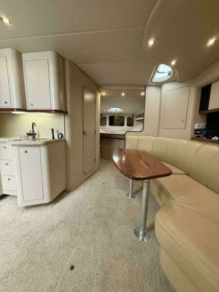 2001 Cruisers 3672 Express