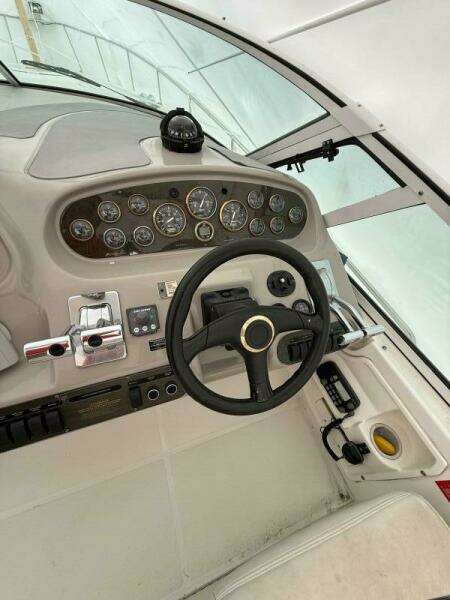 2001 Cruisers 3672 Express