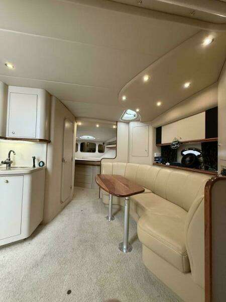 2001 Cruisers 3672 Express