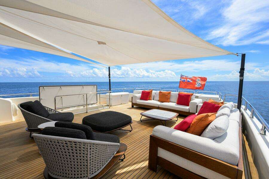 Second Deck, Aft