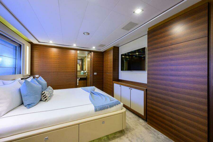 Guest Stateroom - Forward Port