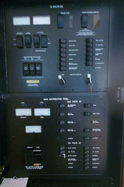 2012 Sea Ray 450 Sedan Bridge