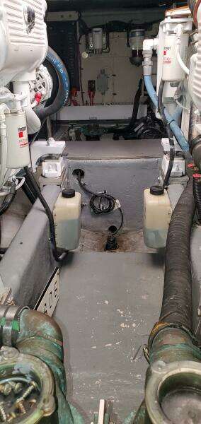 2012 Sea Ray 450 Sedan Bridge