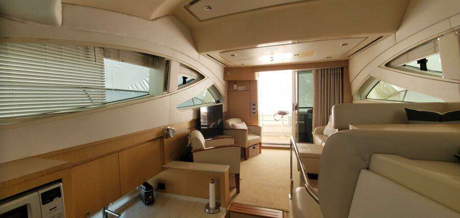 2012 Sea Ray 450 Sedan Bridge