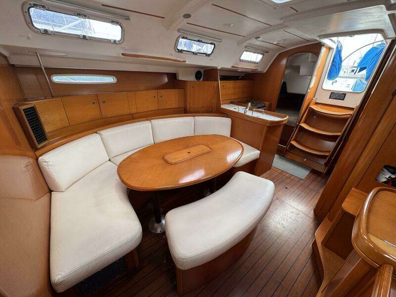 2005 Beneteau First 44.7