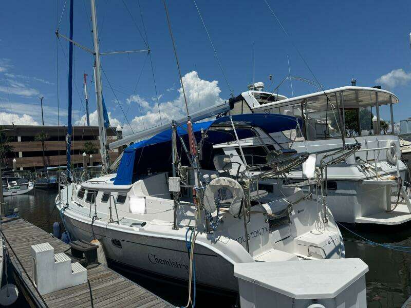 2007 Hunter Deck Salon