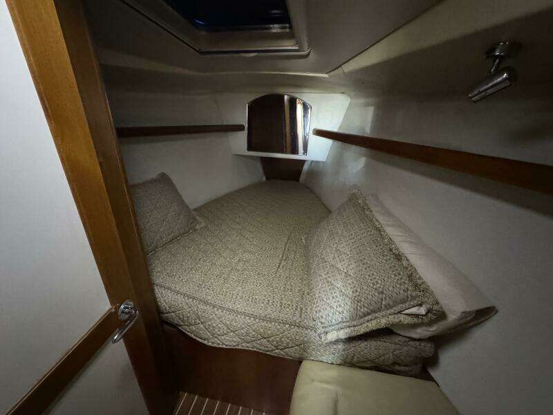 2007 Hunter Deck Salon