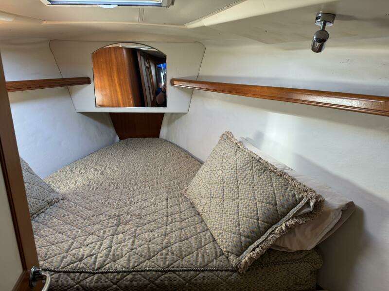 2007 Hunter Deck Salon