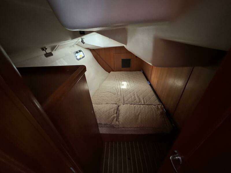 2007 Hunter Deck Salon