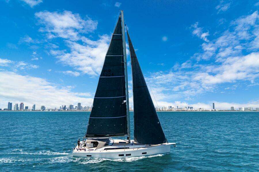 2017 Grand Soleil 52 Long Cruise