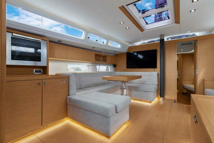 2017 Grand Soleil 52 Long Cruise