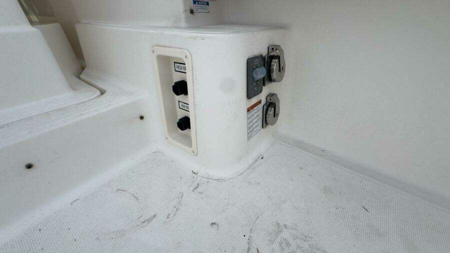 2005 Tiara Yachts 2900 Open