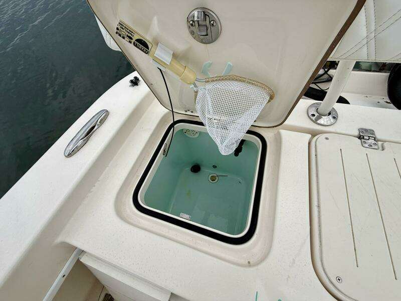 2019 Young Boats 27 - Fishbox