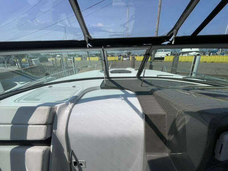 2013 Rinker 310 Express Cruiser