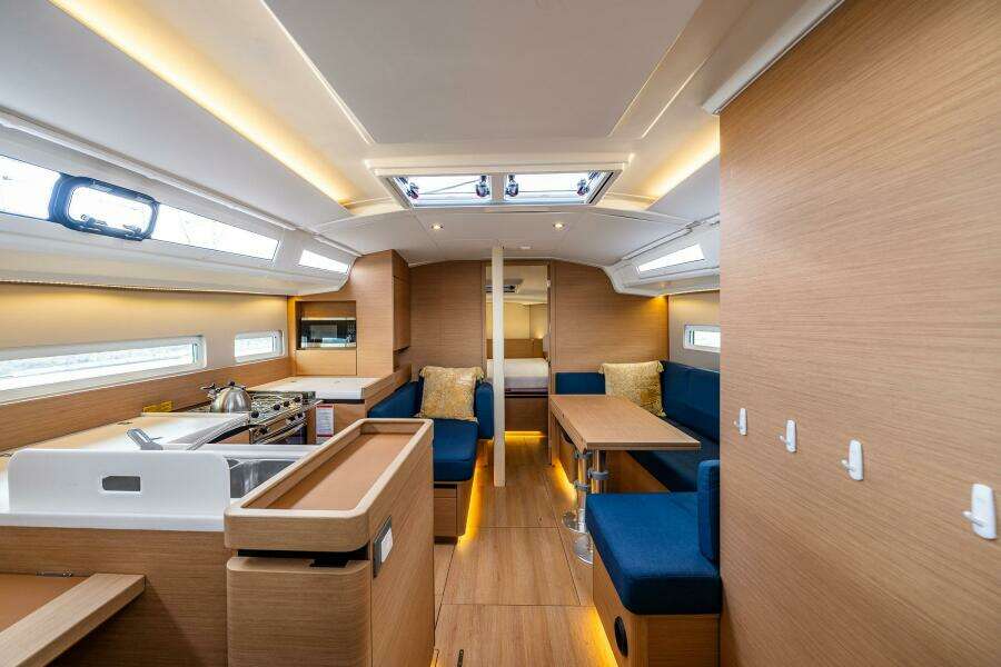 2022 Jeanneau Sun Odyssey 410