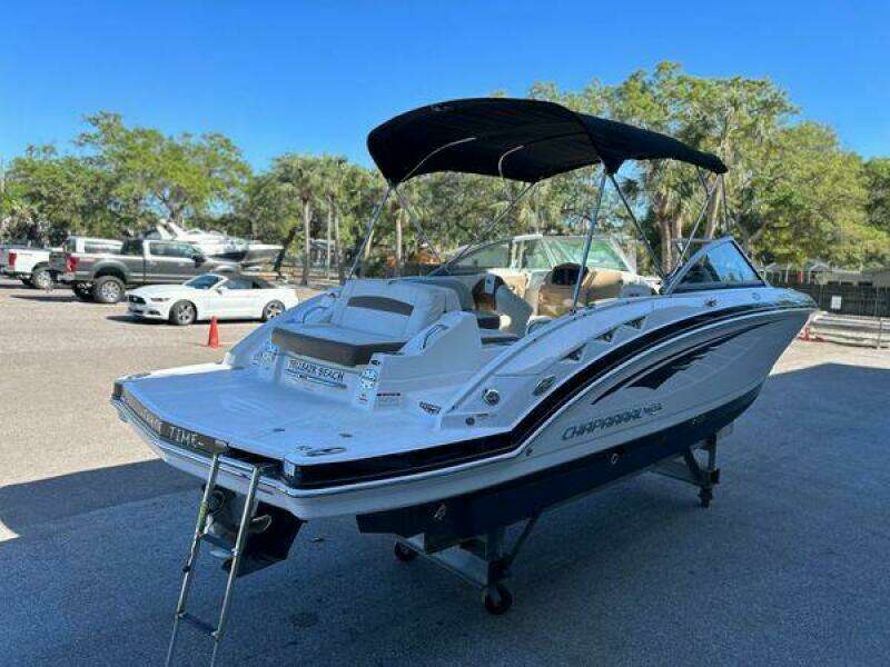 2014 Chaparral 244 Sunesta