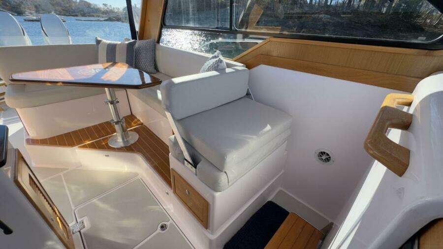 2022 True North 34 Outboard Express