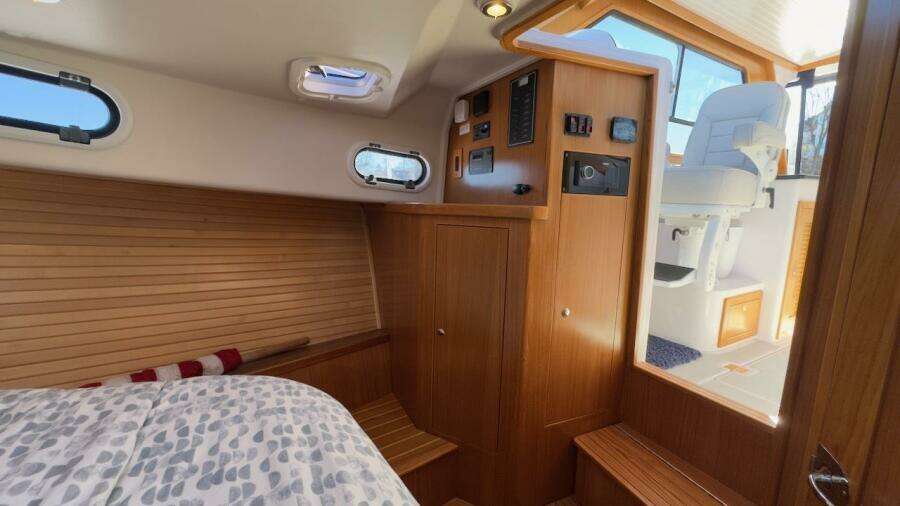 2022 True North 34 Outboard Express