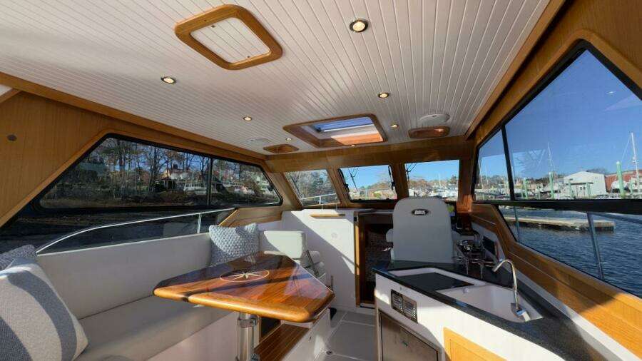 2022 True North 34 Outboard Express