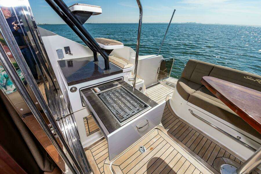 2015 Sea Ray 510 Fly