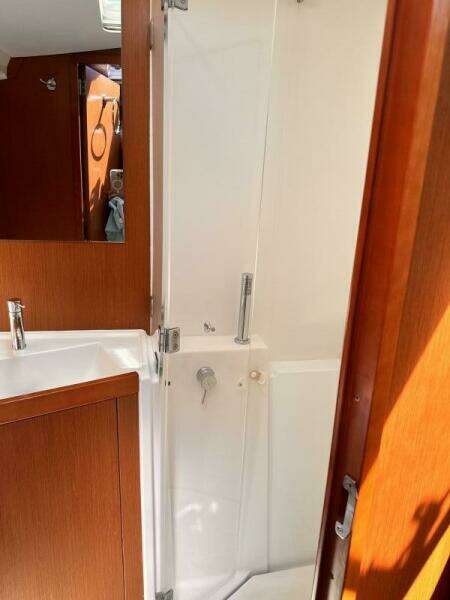 2016 Beneteau Oceanis 45