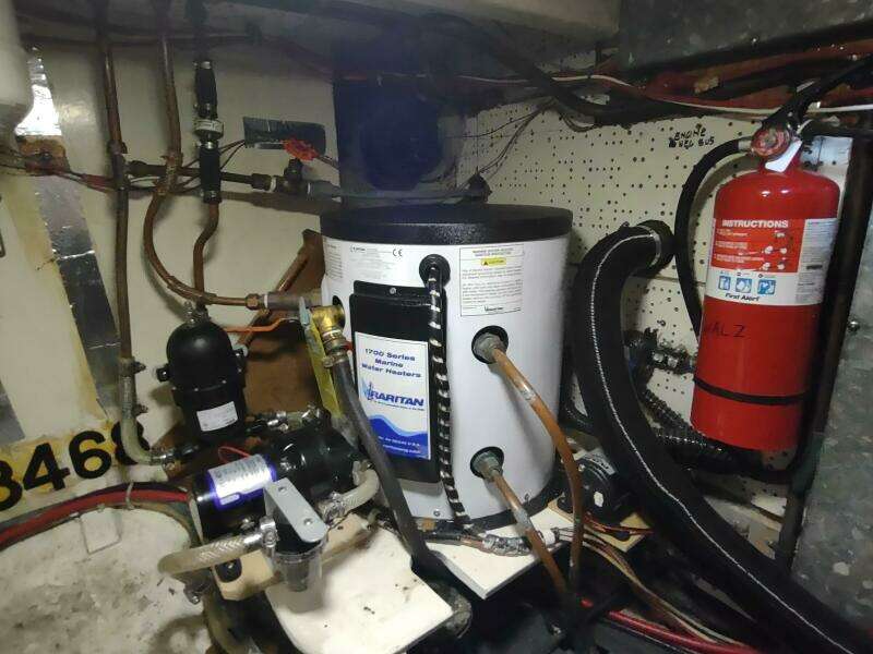 1981 Cheoy Lee 35 Sedan Trawler