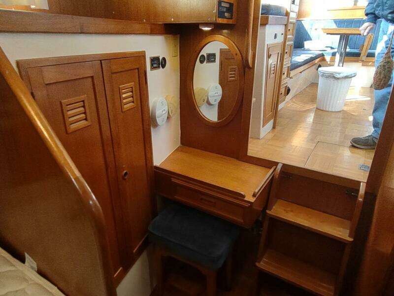 1981 Cheoy Lee 35 Sedan Trawler