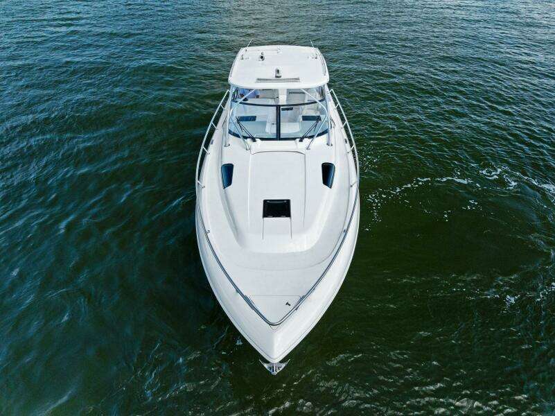 2022 Intrepid 438 Evolution