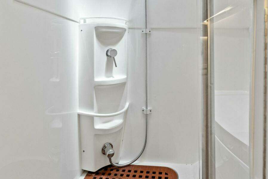 2022 Intrepid 438 Evolution