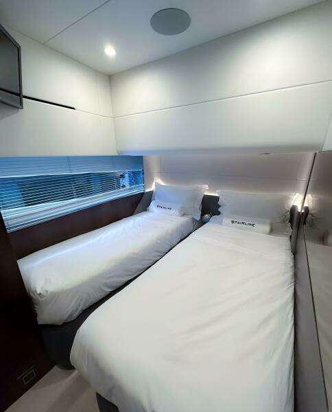 2023 Fairline Phantom 65