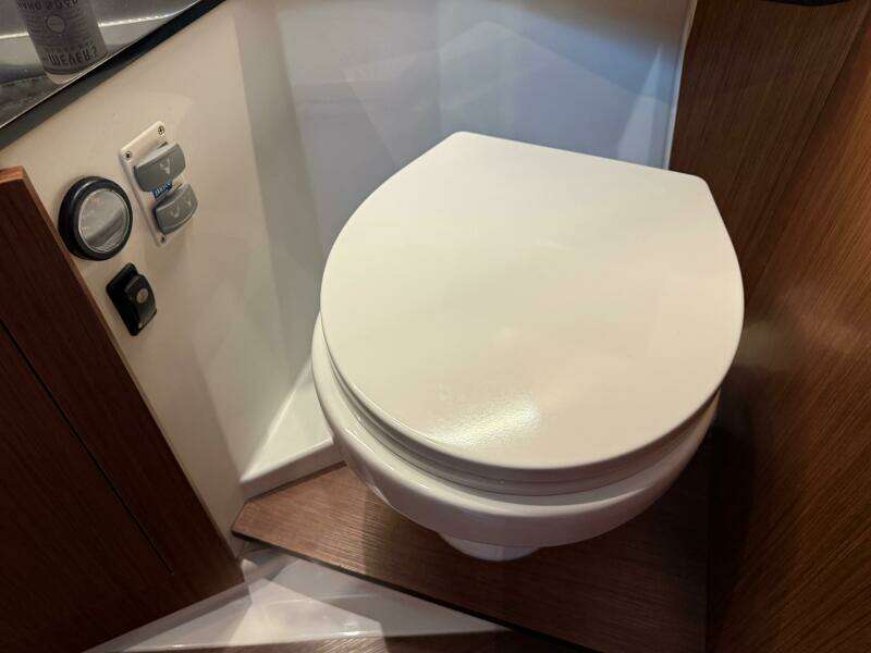 2022 Jeanneau NC 1095 Coupe