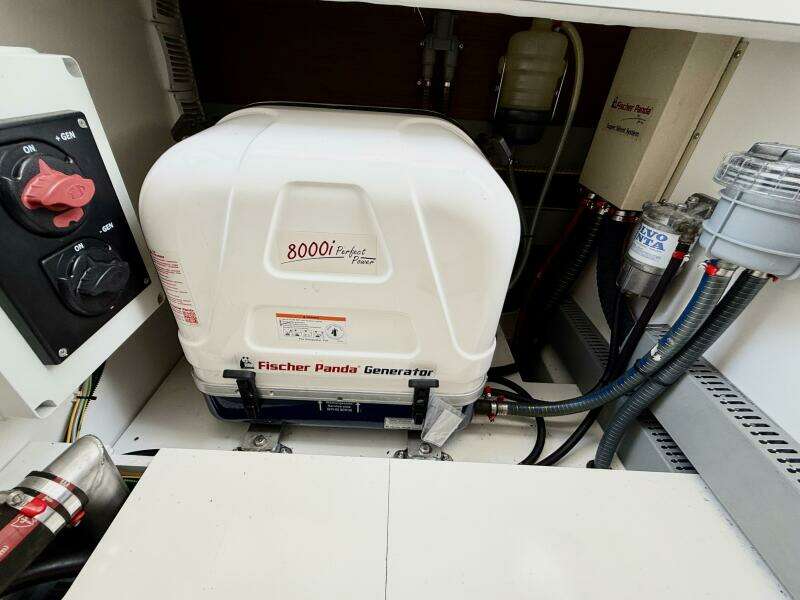 2022 Jeanneau NC 1095 Coupe