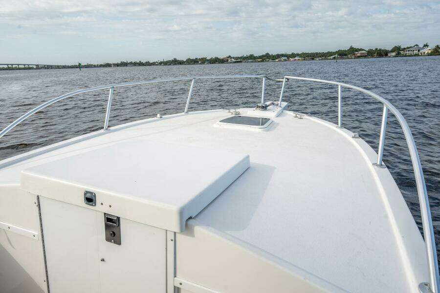 2009 Bimini 24 Center Console