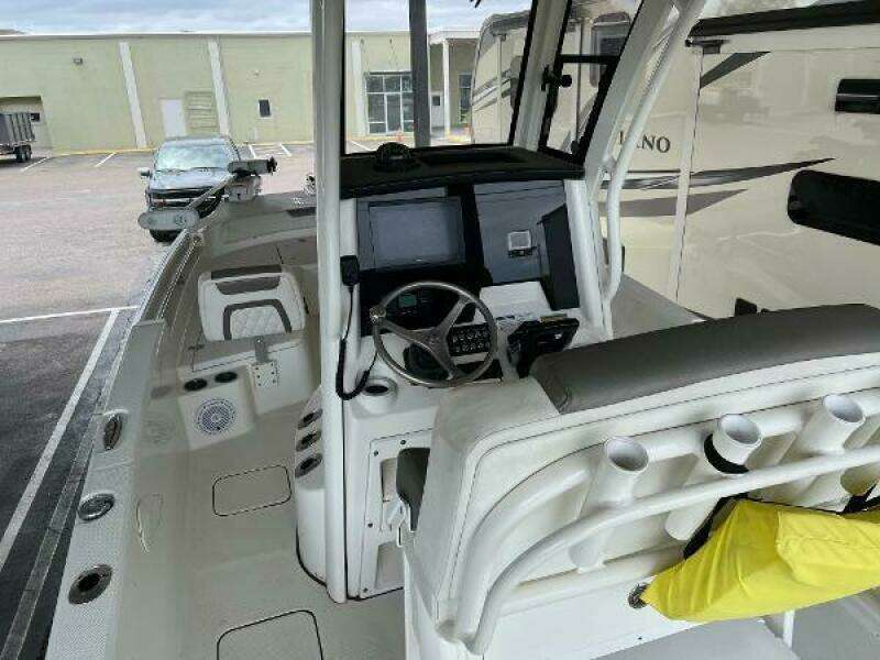 2022 World Cat 235 CC