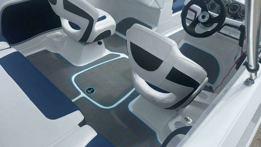 1010 Bella Bay New Flooring