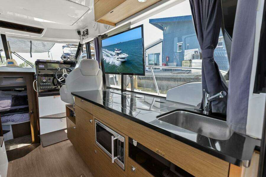 2020 Jeanneau NC 1095 Fly