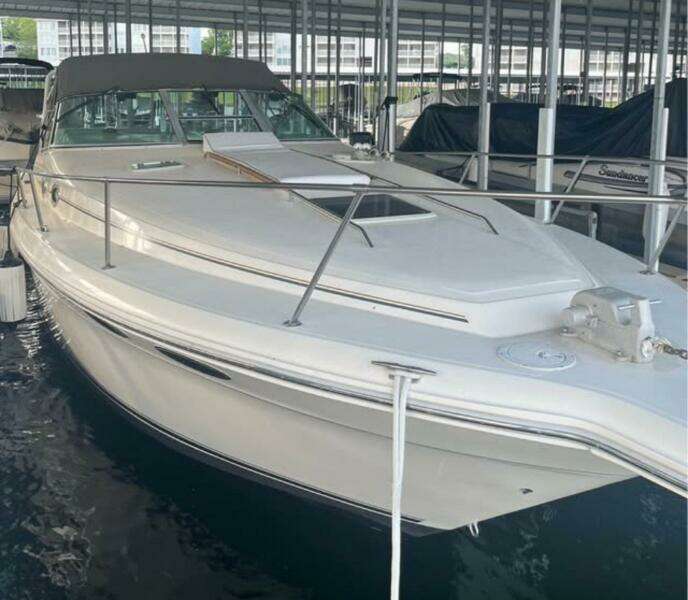 1994 Sea Ray 330 Express Cruiser