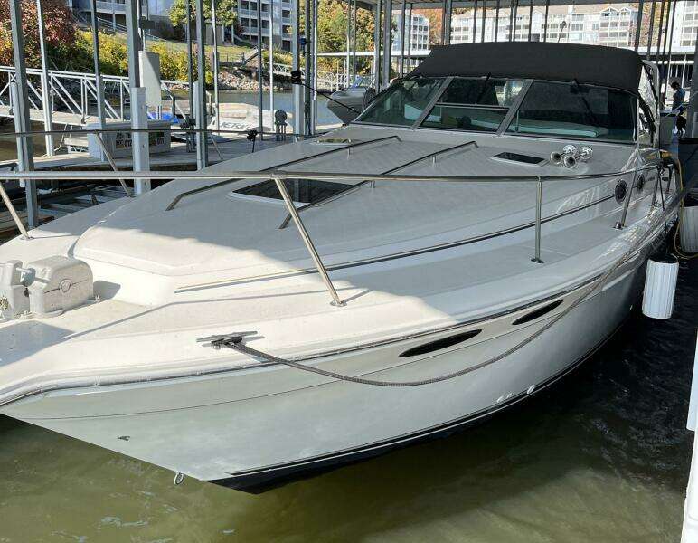 1994 Sea Ray 330 Express Cruiser