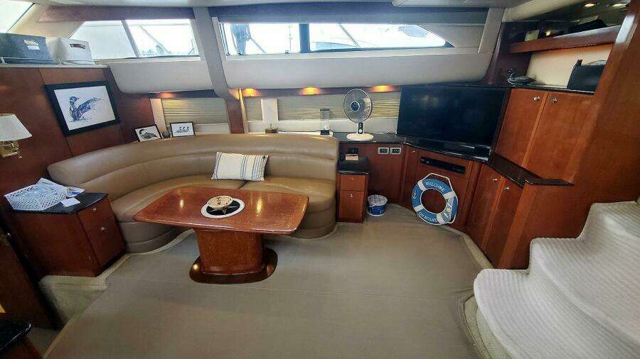 Salon Starboard